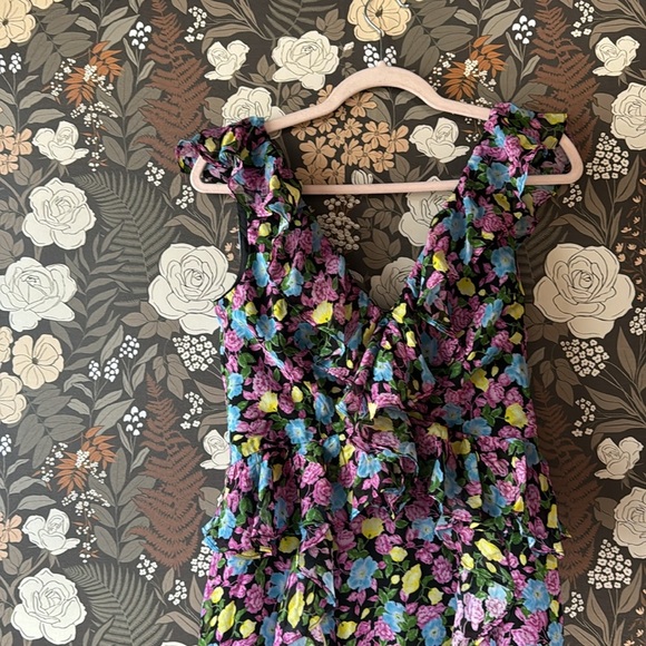 AMUR Evita Dress in Black Anemone Floral size 6 - Picture 8 of 10
